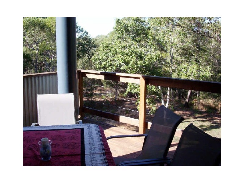 3 Betty Street, Macleay Island QLD 4184