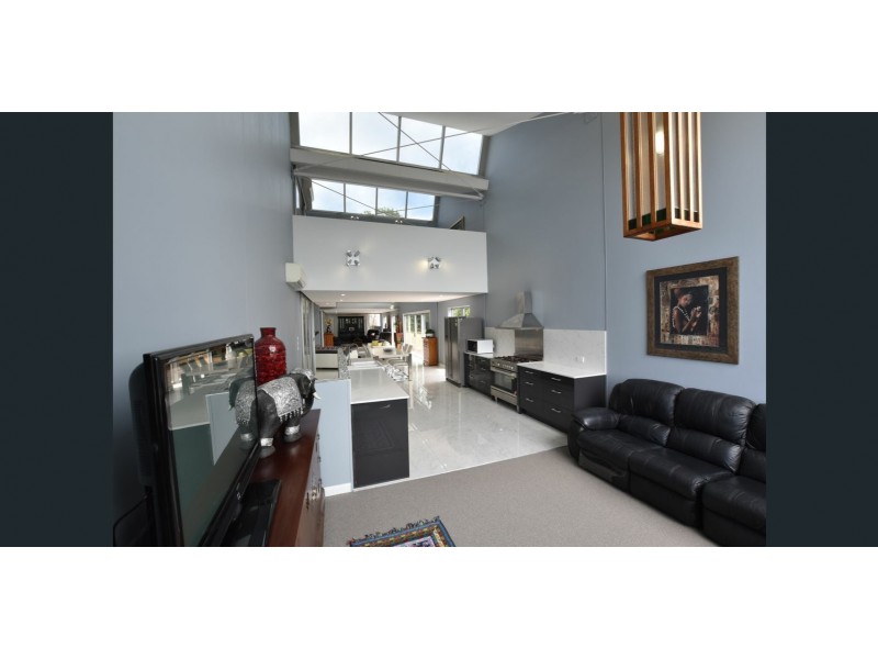 56 Canaipa Point Dve, Russell Island QLD 4184