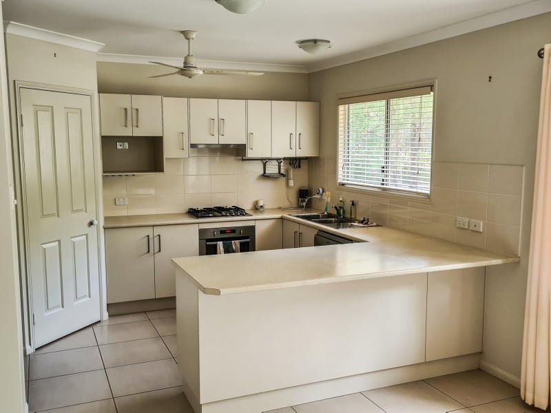 11 Doverton St, Russell Island QLD 4184