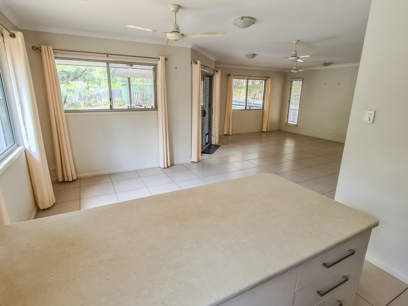 11 Doverton St, Russell Island QLD 4184