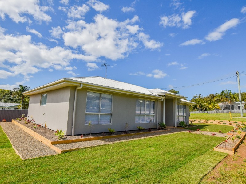 1 Richardson Street, Russell Island QLD 4184