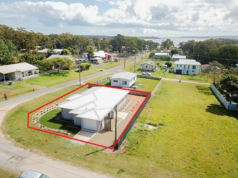 1 Richardson Street, Russell Island QLD 4184