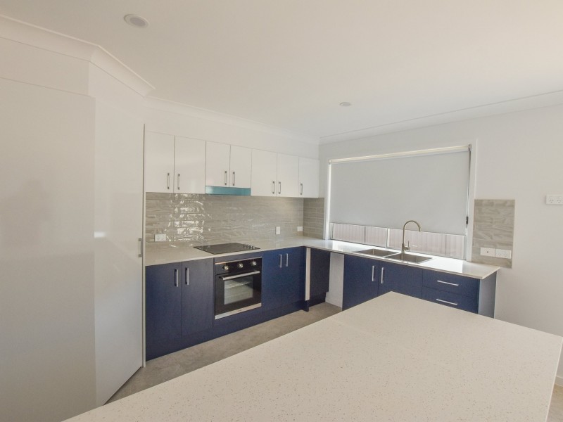 1 Richardson Street, Russell Island QLD 4184