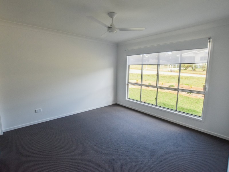 1 Richardson Street, Russell Island QLD 4184