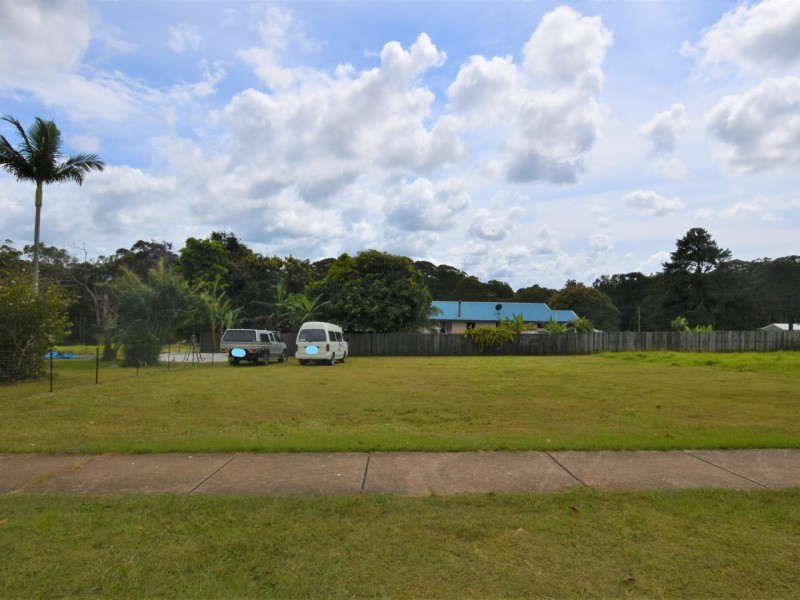 13 Jackson Road, Russell Island QLD 4184