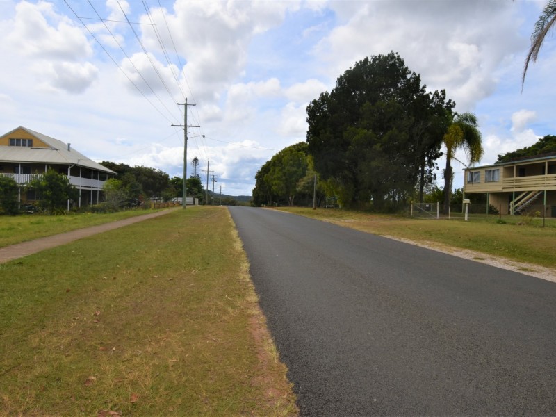 13 Jackson Road, Russell Island QLD 4184