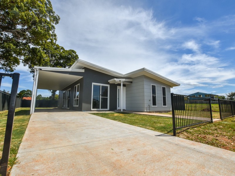 4 Vista Street, Russell Island QLD 4184