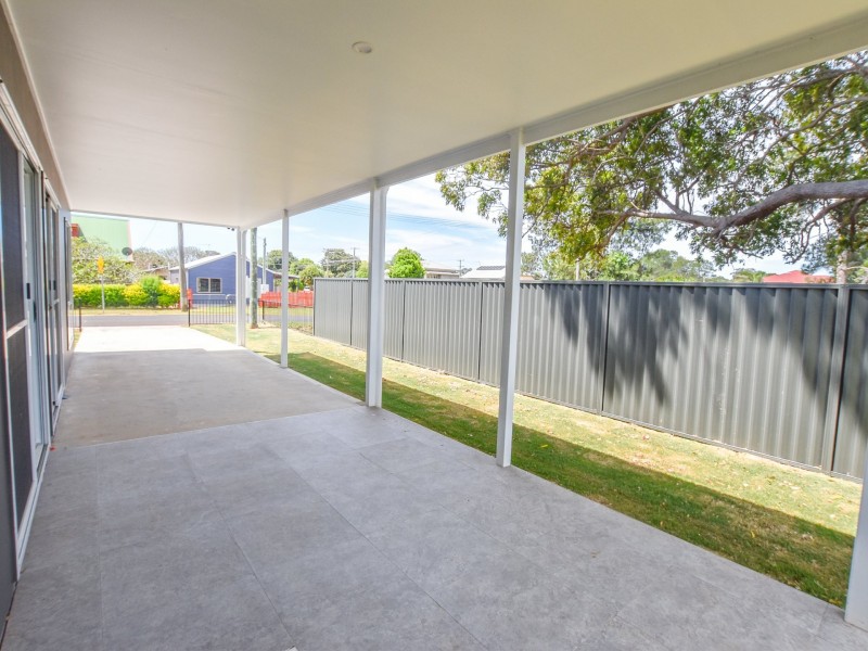 4 Vista Street, Russell Island QLD 4184