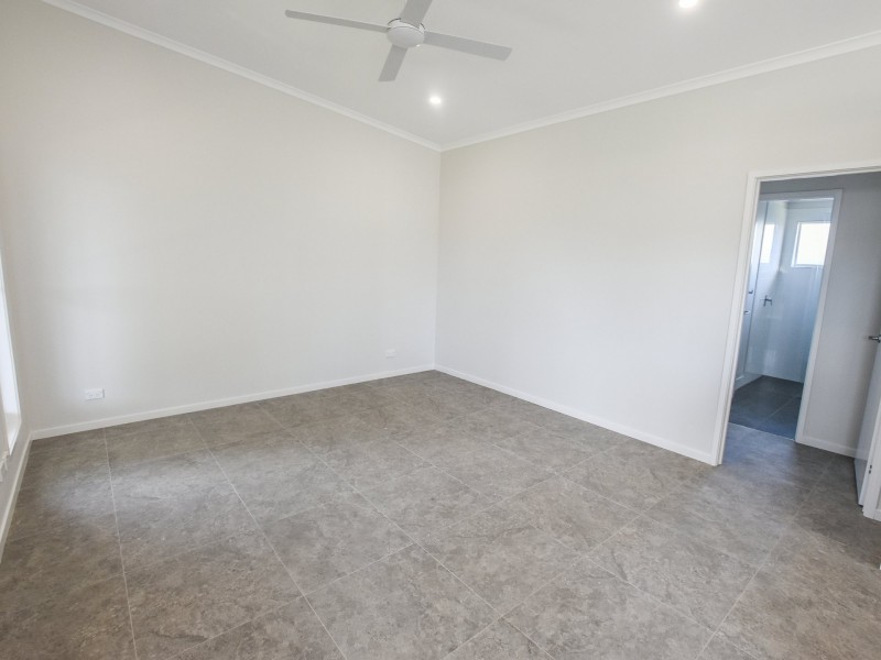 4 Vista Street, Russell Island QLD 4184