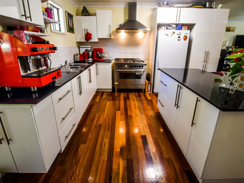 1 Crystal Street, Russell Island QLD 4184
