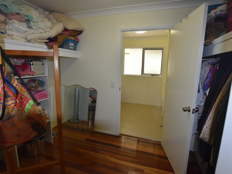 1 Crystal Street, Russell Island QLD 4184