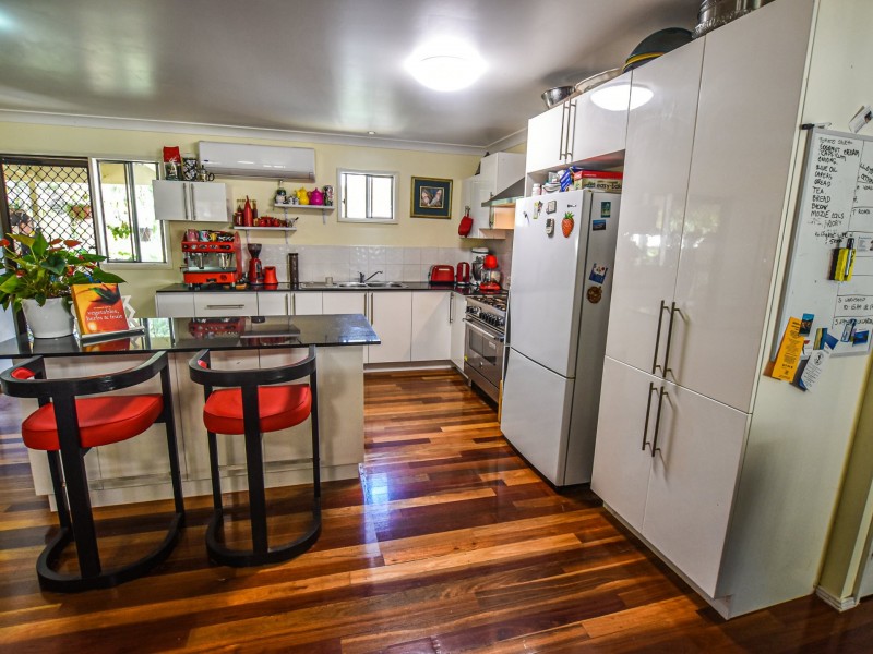 1 Crystal Street, Russell Island QLD 4184