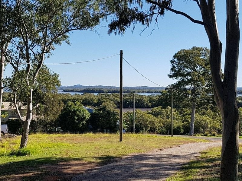 19 Ranora Avenue, Russell Island QLD 4184