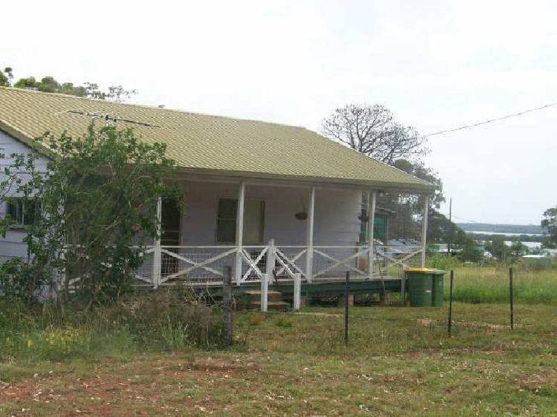 98 Kings Road, Russell Island QLD 4184