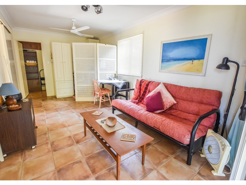 11 Peronne Avenue, Russell Island QLD 4184