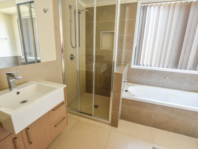 81 Laurel Street, Russell Island QLD 4184