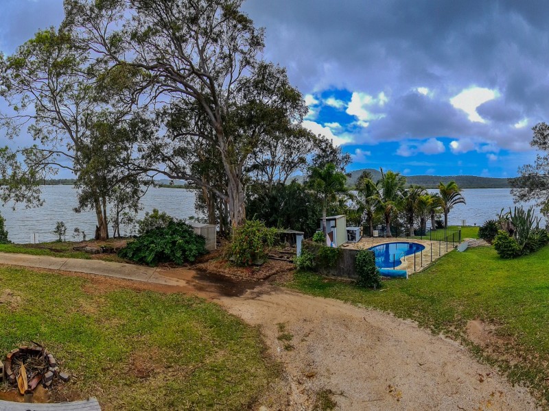 110 Minjerriba Road, Russell Island QLD 4184