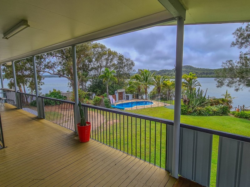 110 Minjerriba Road, Russell Island QLD 4184