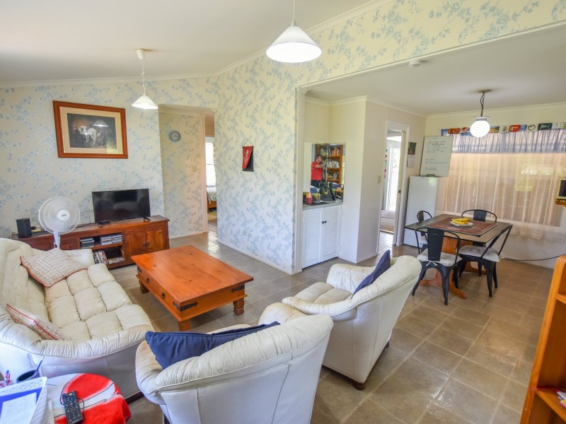 5 Maroondah, Russell Island QLD 4184