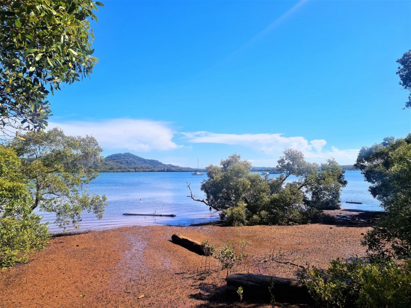 20 Emerson Street, Russell Island QLD 4184