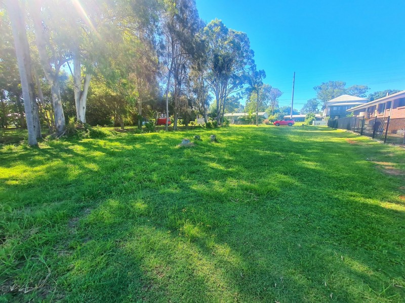 20 Emerson Street, Russell Island QLD 4184