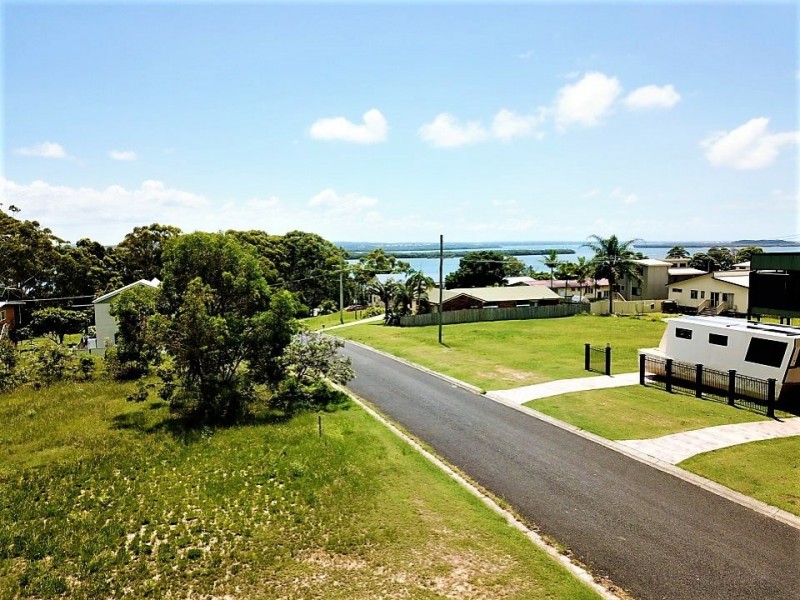 106 Channel Street, Russell Island QLD 4184