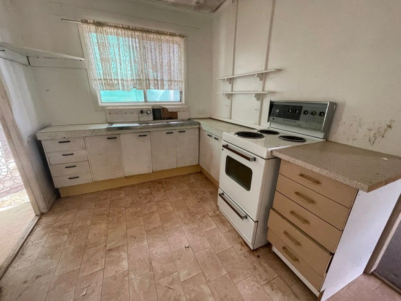 1 Channel Street, Russell Island QLD 4184