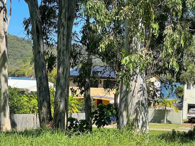 16 Zephyr Street, Russell Island QLD 4184