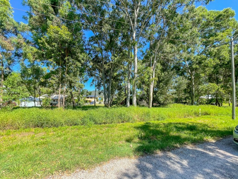 16 Zephyr Street, Russell Island QLD 4184