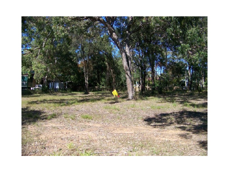 24 Allambie Street, Macleay Island QLD 4184