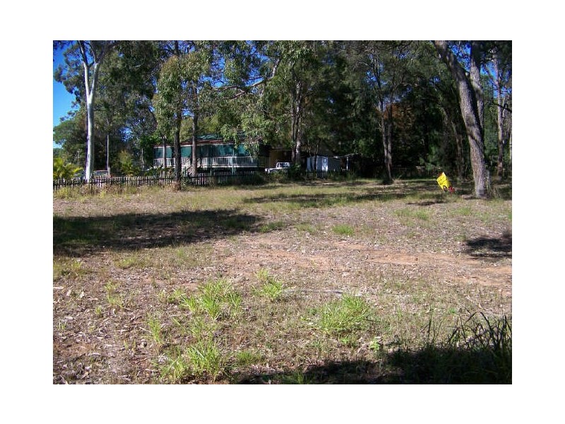 24 Allambie Street, Macleay Island QLD 4184