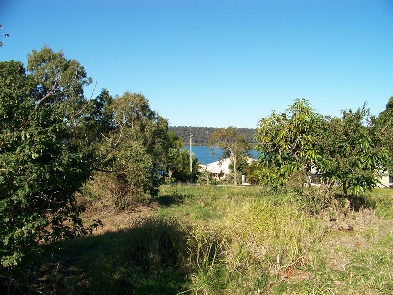 2-22 Canaipa Point Drive, Russell Island QLD 4184
