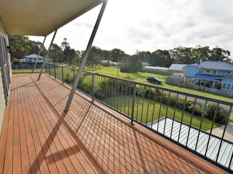 64 Laurel Street, Russell Island QLD 4184