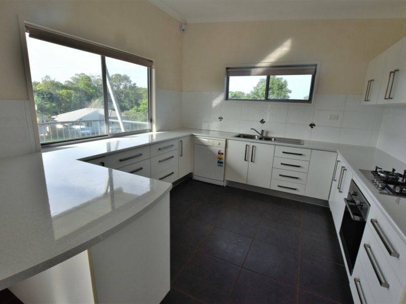 64 Laurel Street, Russell Island QLD 4184