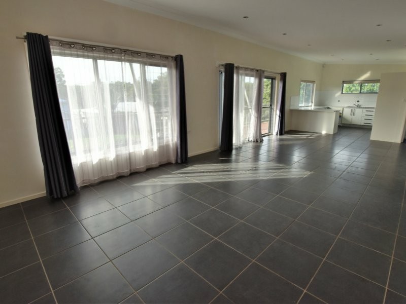 64 Laurel Street, Russell Island QLD 4184