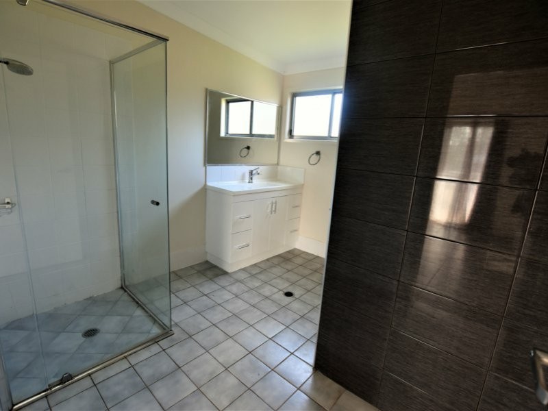 64 Laurel Street, Russell Island QLD 4184