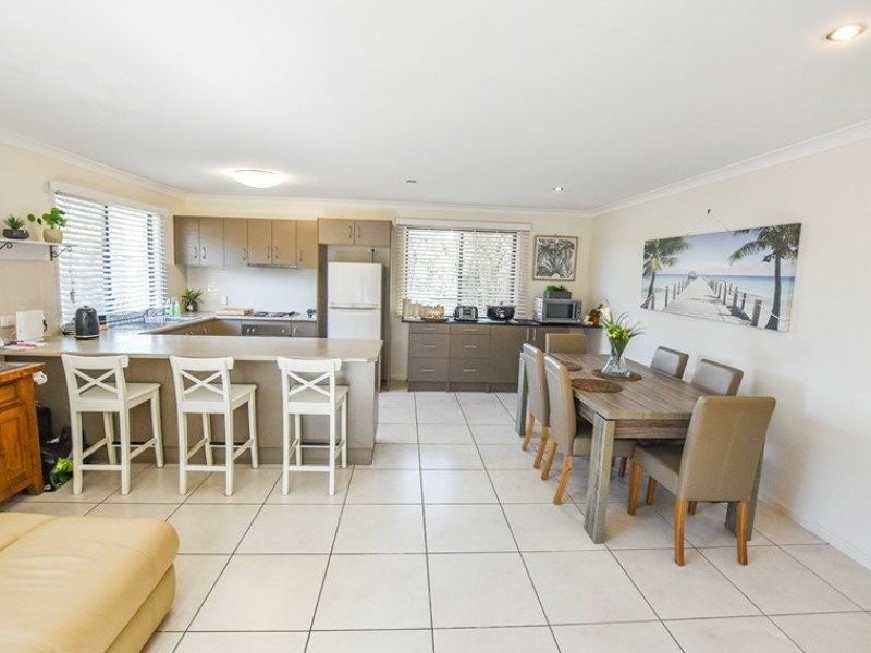 220 Centre Road, Russell Island QLD 4184