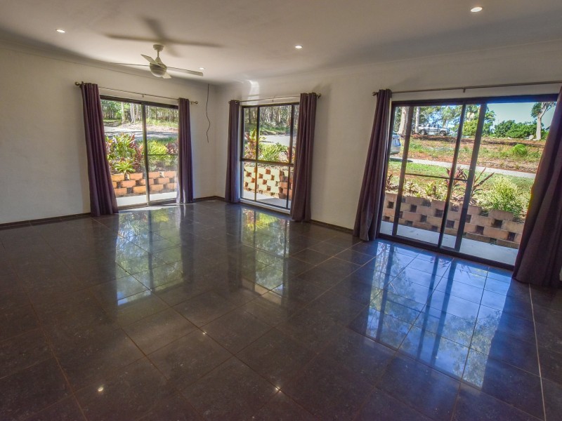 74 Falconhurst Road, Russell Island QLD 4184