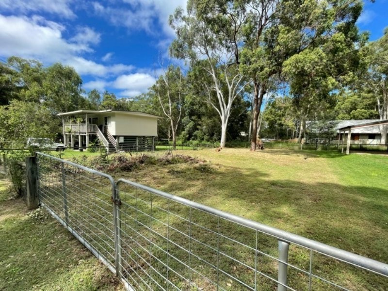 8 Hunters Road, Russell Island QLD 4184