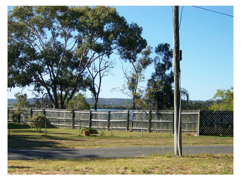 56 Bay Dve, Russell Island QLD 4184