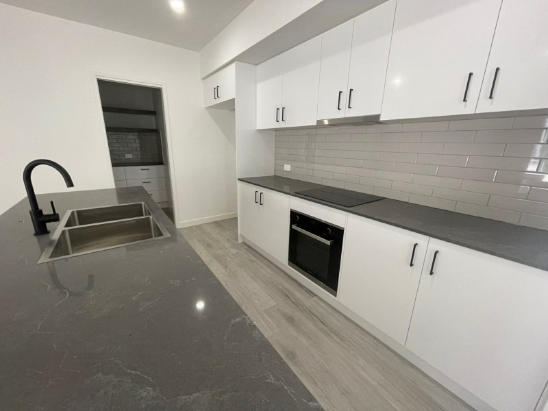 28 Pia Street, Russell Island QLD 4184