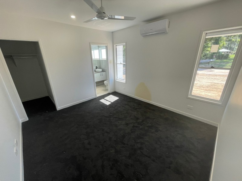 28 Pia Street, Russell Island QLD 4184