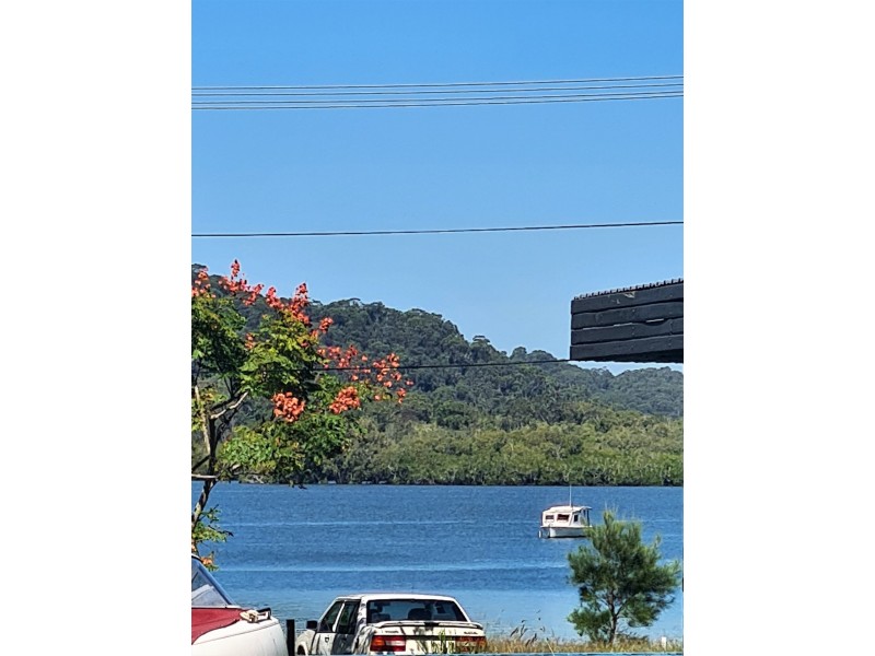 111 Canaipa Point Drive, Russell Island QLD 4184