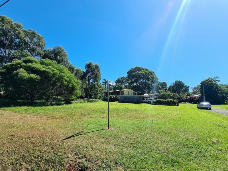 111 Canaipa Point Drive, Russell Island QLD 4184