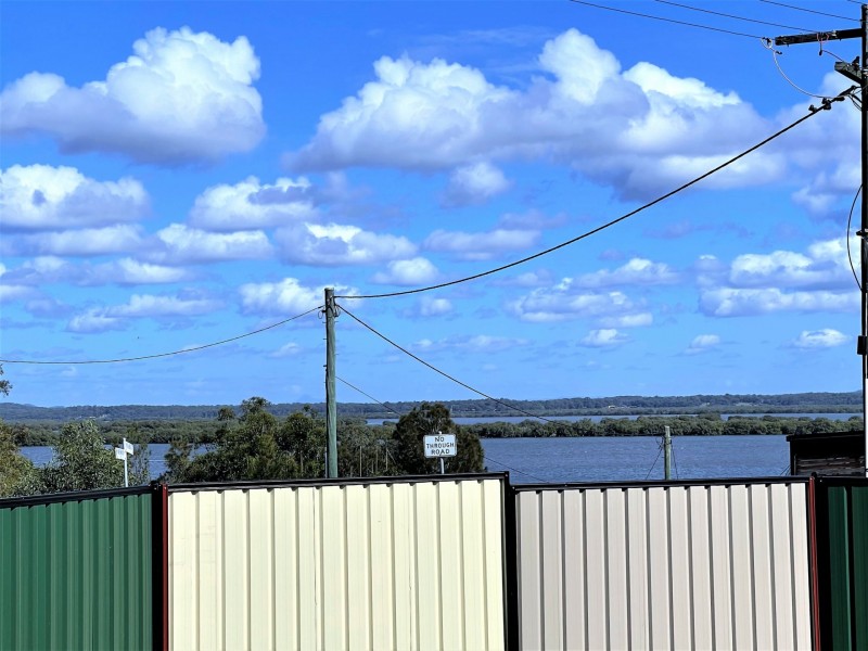 17 Panorama Avenue, Russell Island QLD 4184