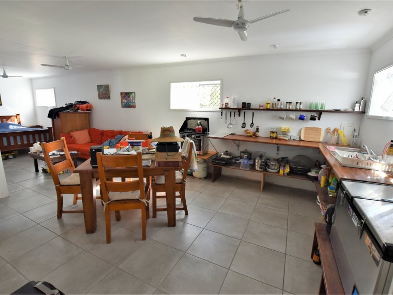 17 Panorama Avenue, Russell Island QLD 4184