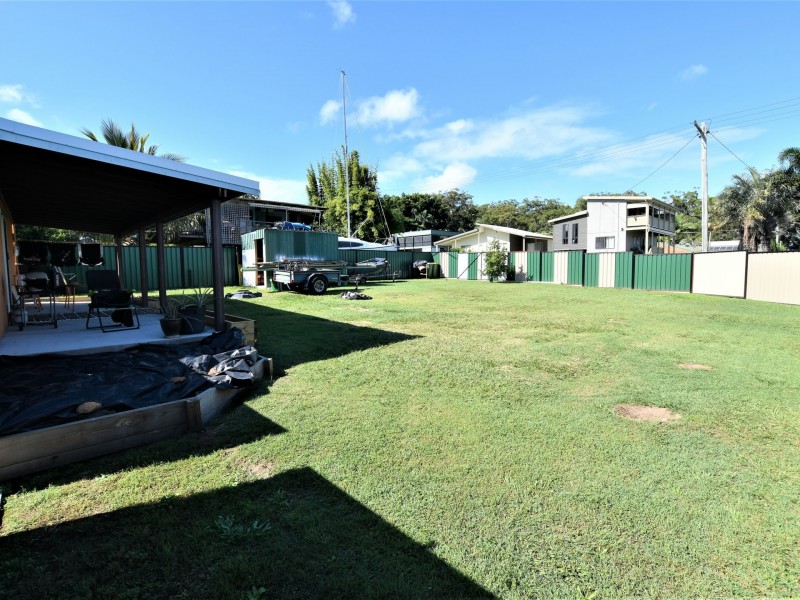 17 Panorama Avenue, Russell Island QLD 4184