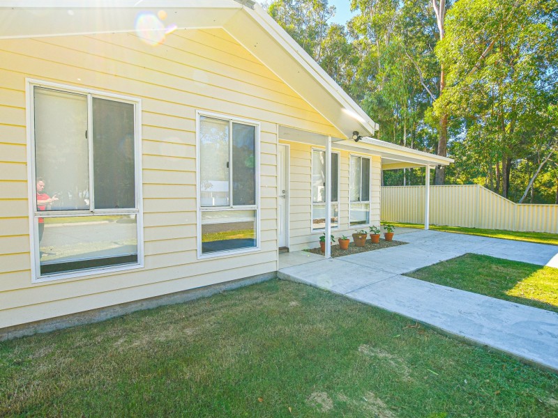 9 Rossi Avenue, Russell Island QLD 4184