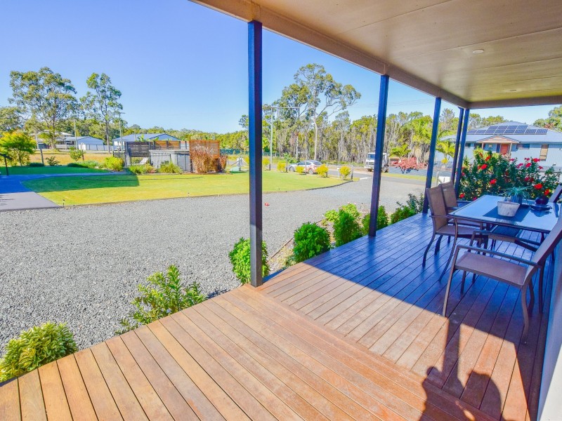 27-29 Tenanne Street, Russell Island QLD 4184