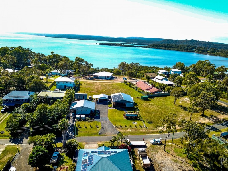 27-29 Tenanne Street, Russell Island QLD 4184